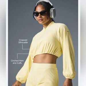 🍋💛🍋 🧊 ALO YOGA Tiebreaker Jacket-Lemon Ice medium excellent condition
